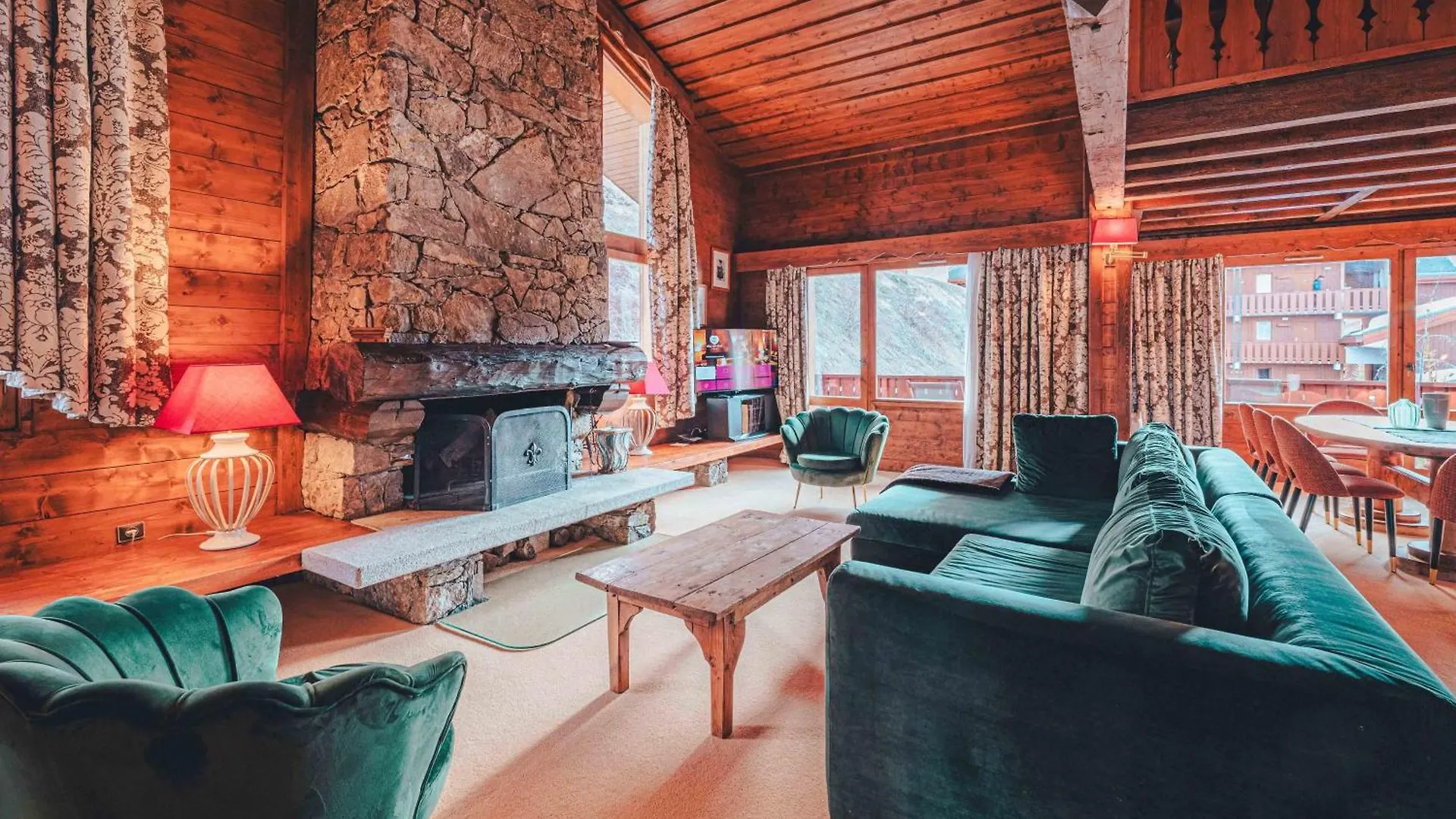 Hotel Mont Vallon Meribel 4*,